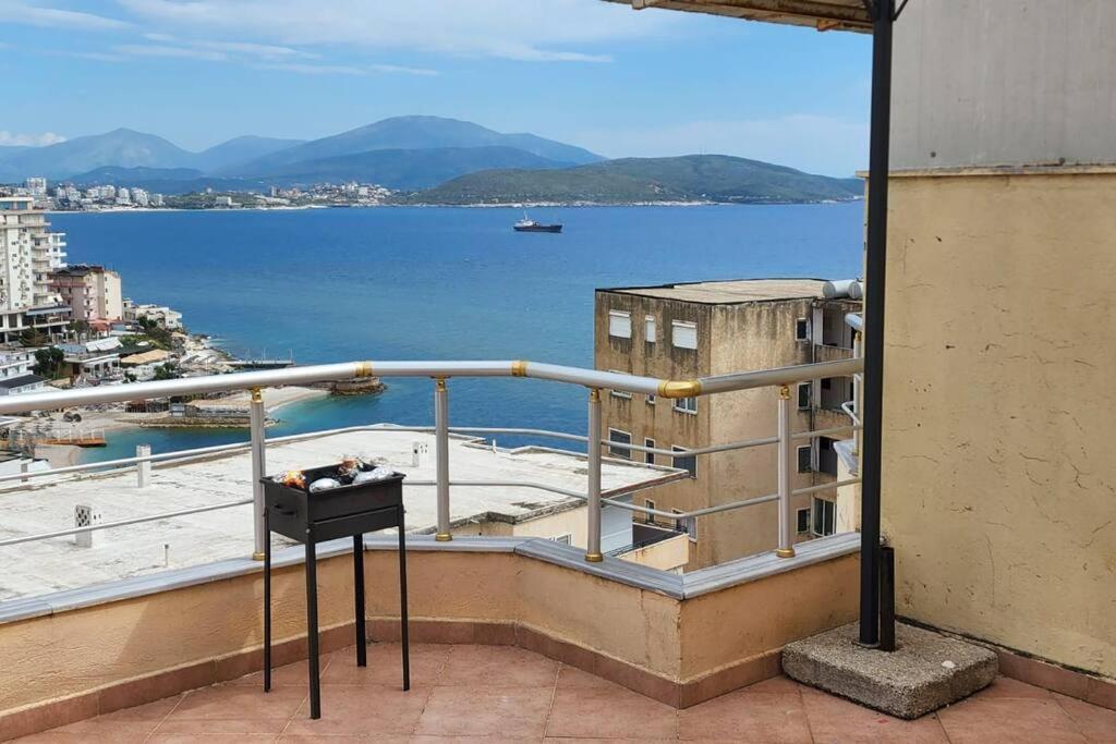 Glen'S Rooftop Saranda Kültér fotó