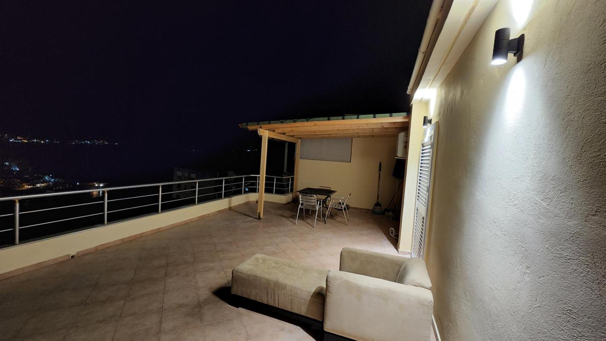 Glen'S Rooftop Saranda Kültér fotó