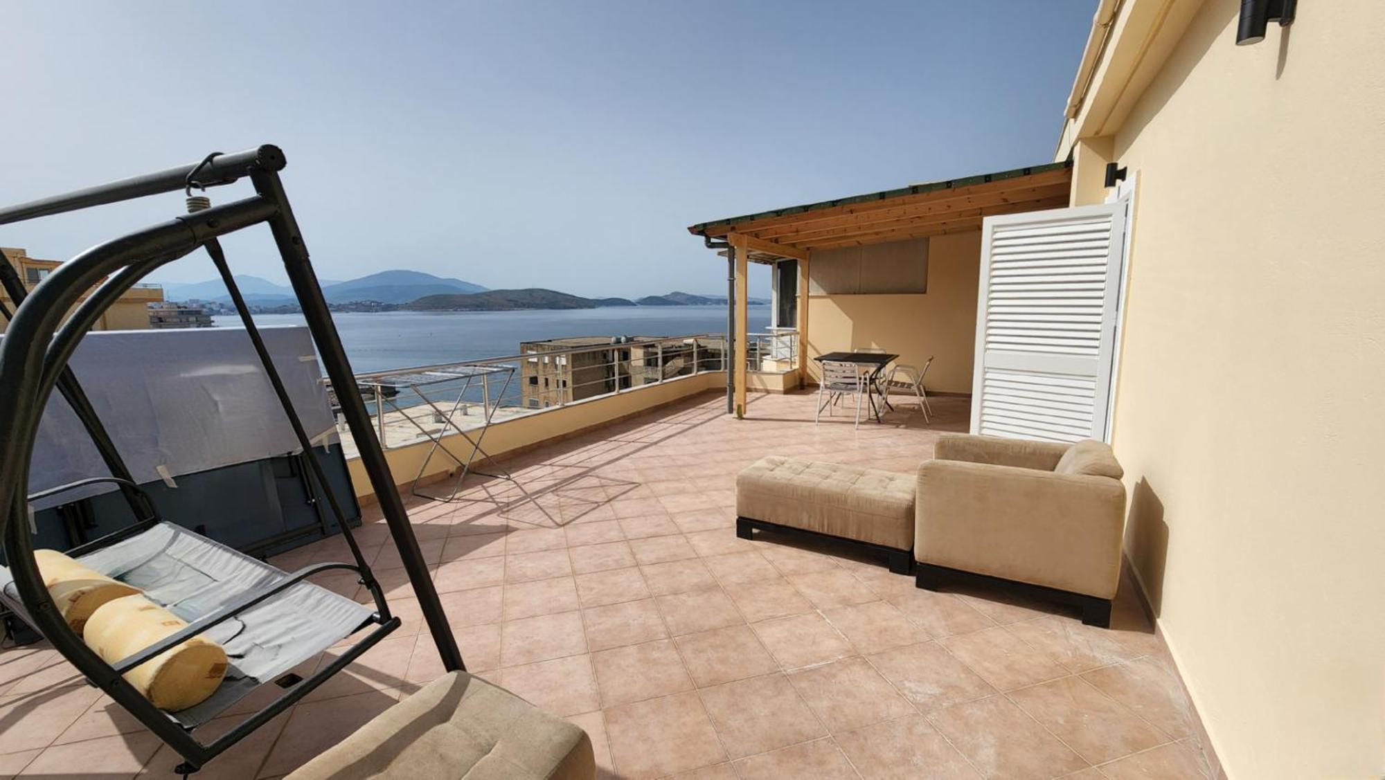 Glen'S Rooftop Saranda Kültér fotó