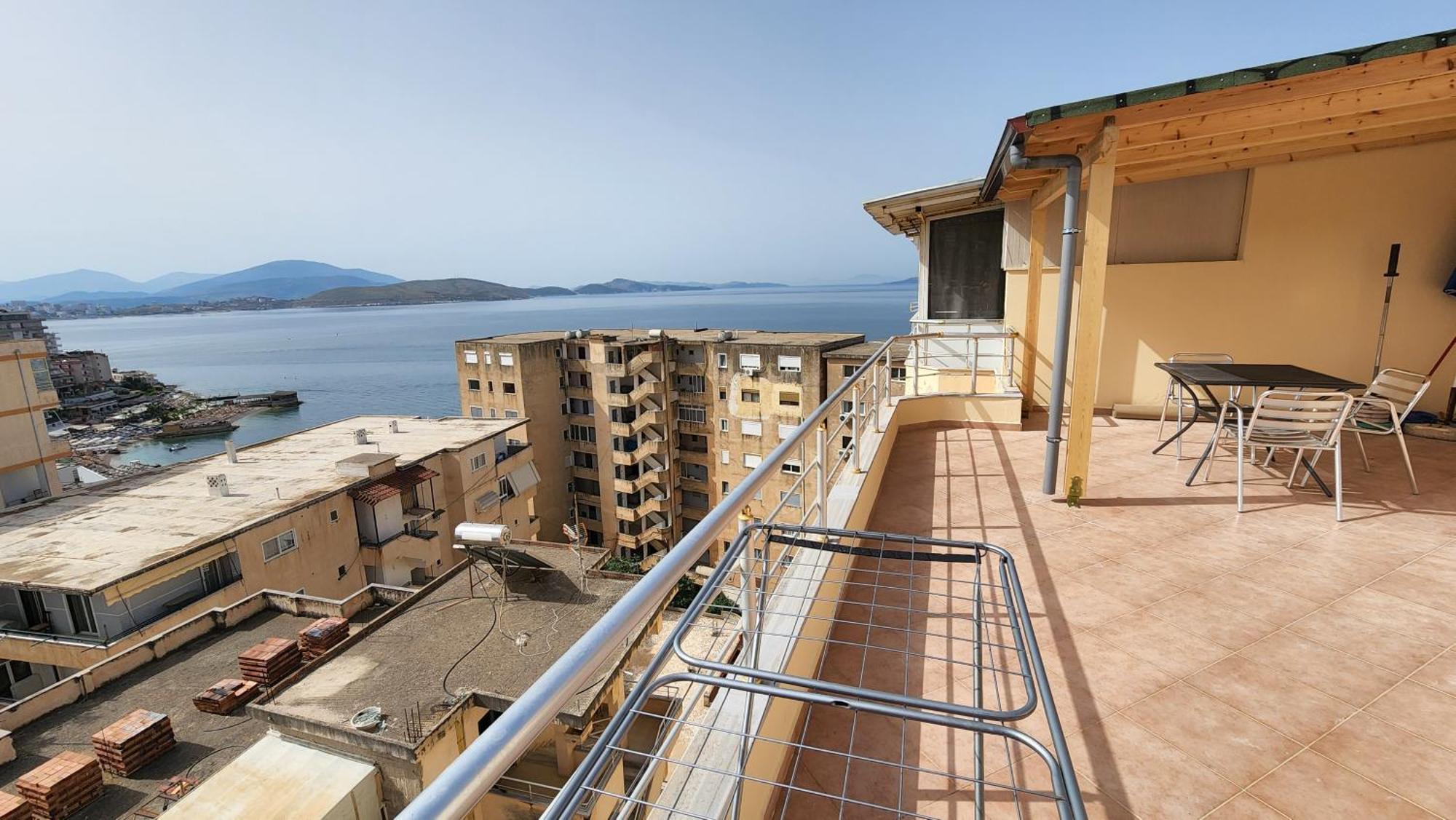 Glen'S Rooftop Saranda Kültér fotó