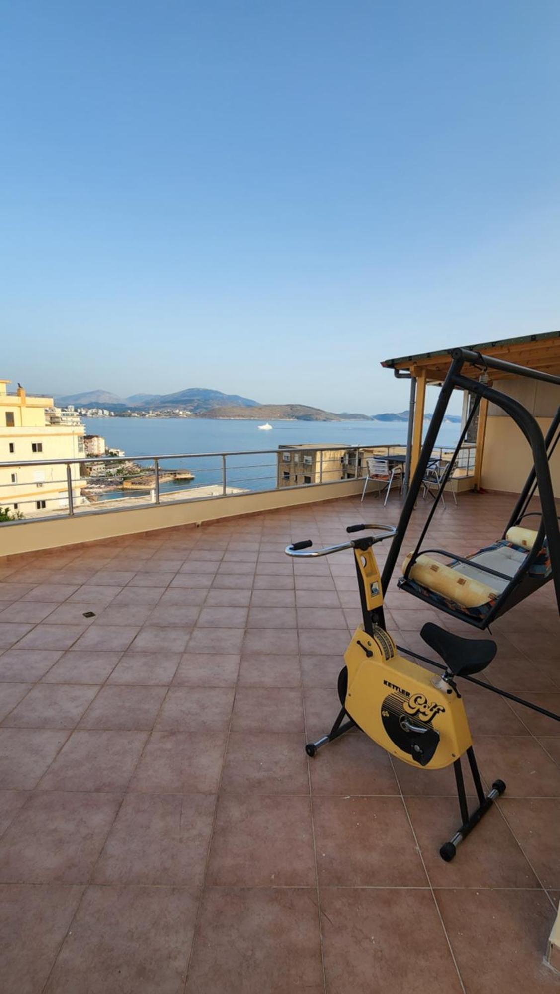 Glen'S Rooftop Saranda Kültér fotó