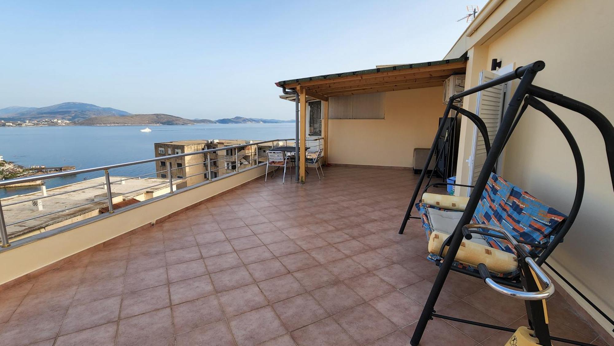Glen'S Rooftop Saranda Kültér fotó